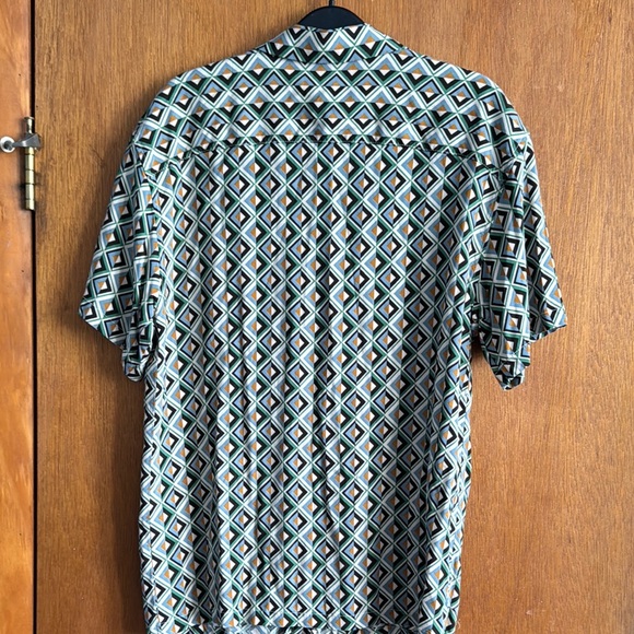 Pull&Bear Men's Geometric Green short sleeve M button down shirt - Picture 6 of 6